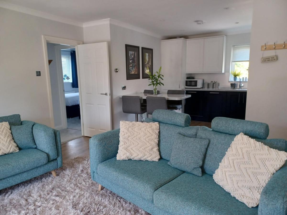 Aqua Vista Apartment Poole Luaran gambar
