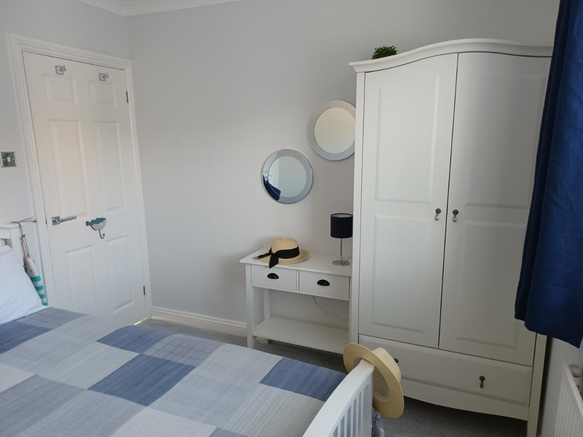 Aqua Vista Apartment Poole Luaran gambar